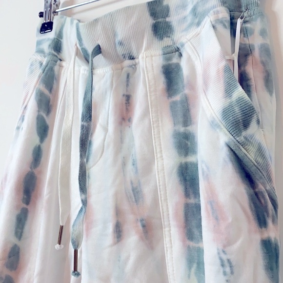 Young Fabulous and Broke Joggers - Picture 2 of 5